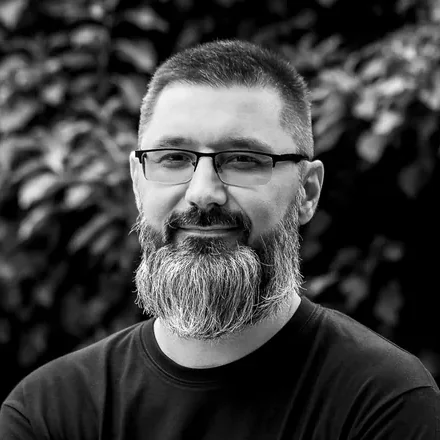 Adam Iglewski — Senior Developer at deAPI, the decentralized GPU network for AI inference