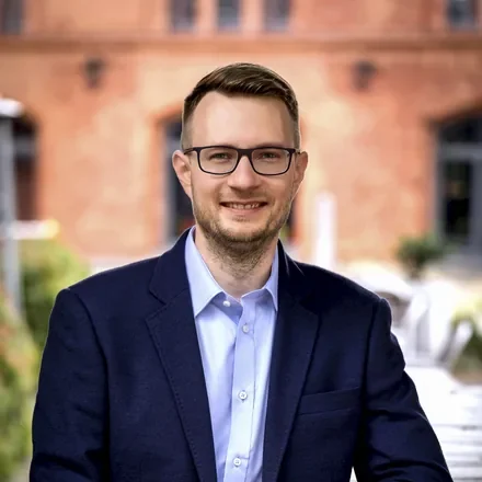 Patryk Pusch — CEO at deAPI, the decentralized GPU network for AI inference